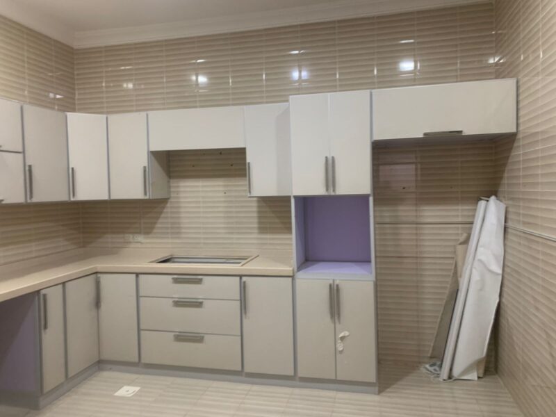 فني تركيب مطابخ بجدة